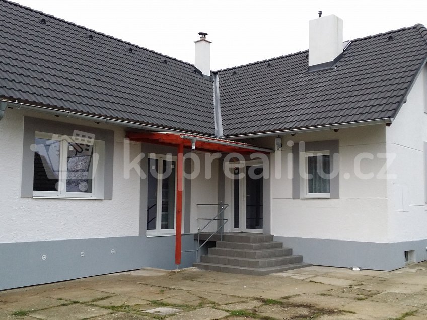 Prodej  rodinného domu 120 m^2 Mírová, Říčany-Pacov 25101