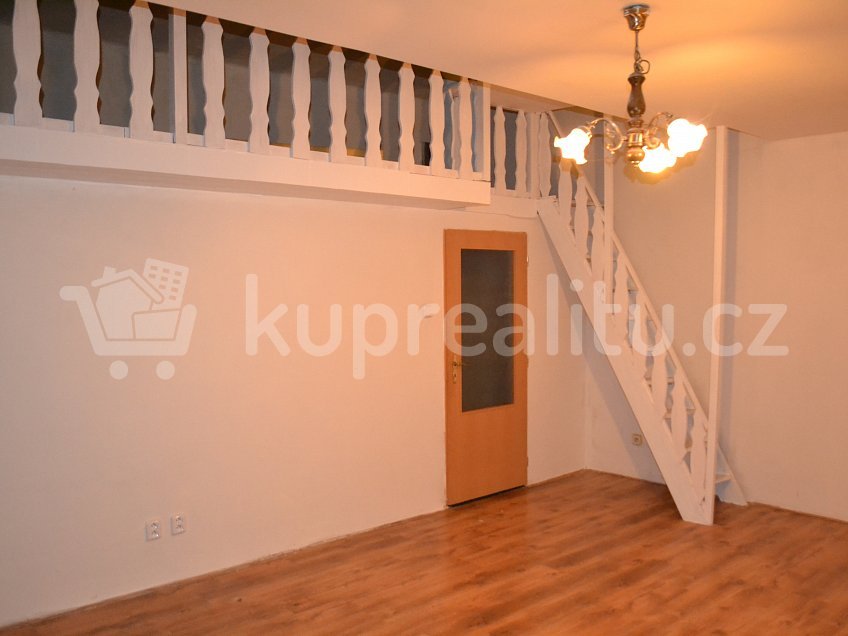 Prodej  rodinného domu 85 m^2 Vstiš 177, Dobřany, Plzeň - jih 33441