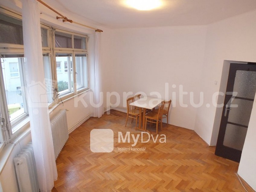 Pronájem bytu 2+1 52 m^2 Mládeže 1, Znojmo 
