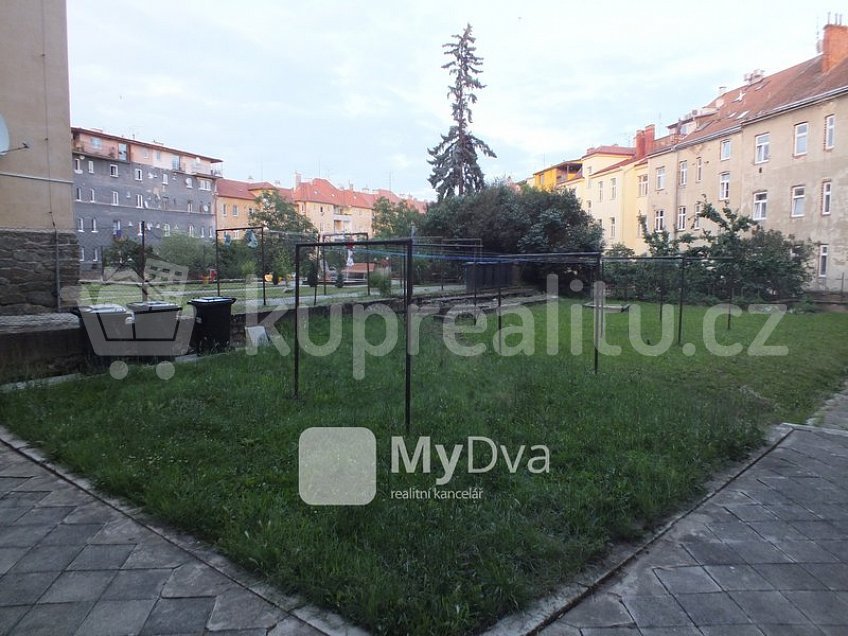Pronájem bytu 2+1 52 m^2 Mládeže 1, Znojmo 