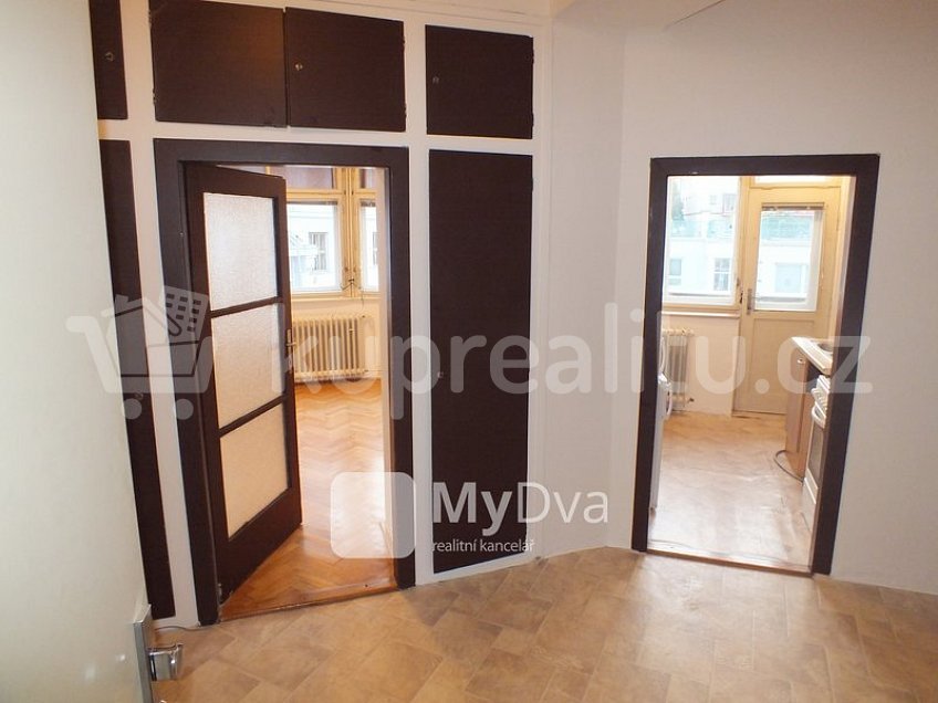 Pronájem bytu 2+1 52 m^2 Mládeže 1, Znojmo 