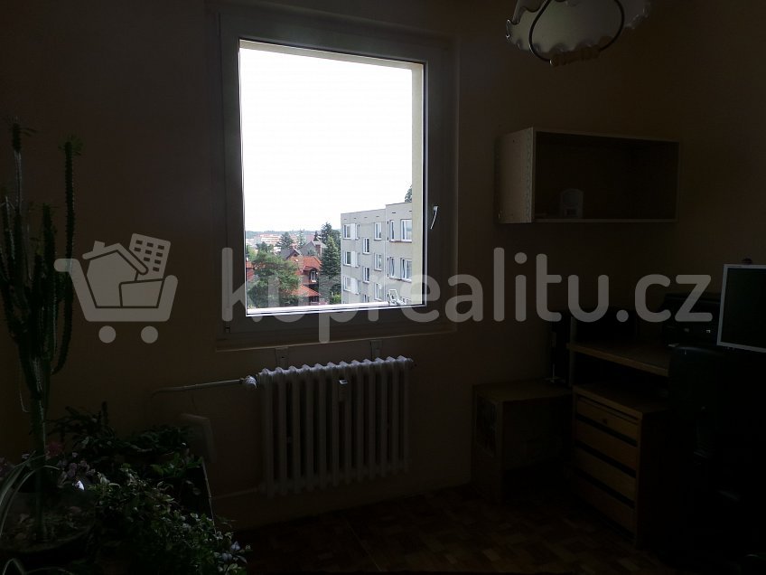 Prodej bytu 4+1 45 m^2 Toušeňská, Praha 4 - Lhotka 14200