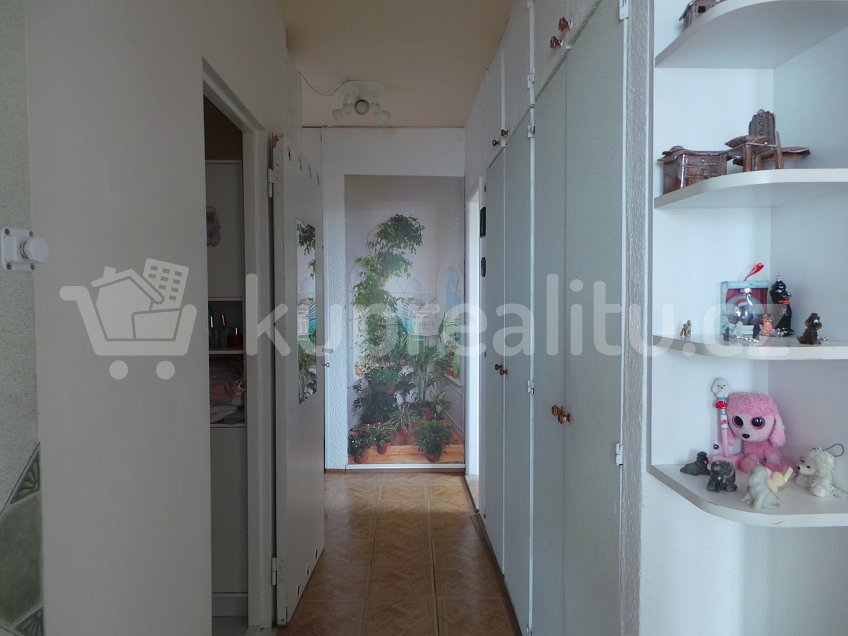 Prodej bytu 4+1 45 m^2 Toušeňská, Praha 4 - Lhotka 14200