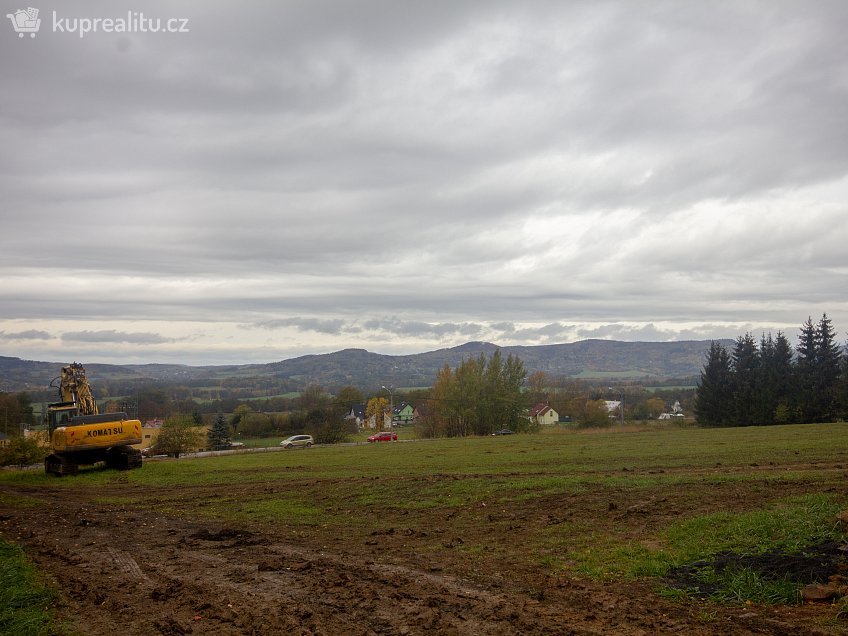 Prodej  stavebního pozemku 2000 m^2 Česká Lípa Lada 