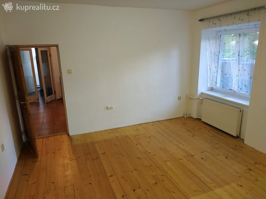 Prodej  rodinného domu 260 m^2 Lazecká, Olomouc 77900