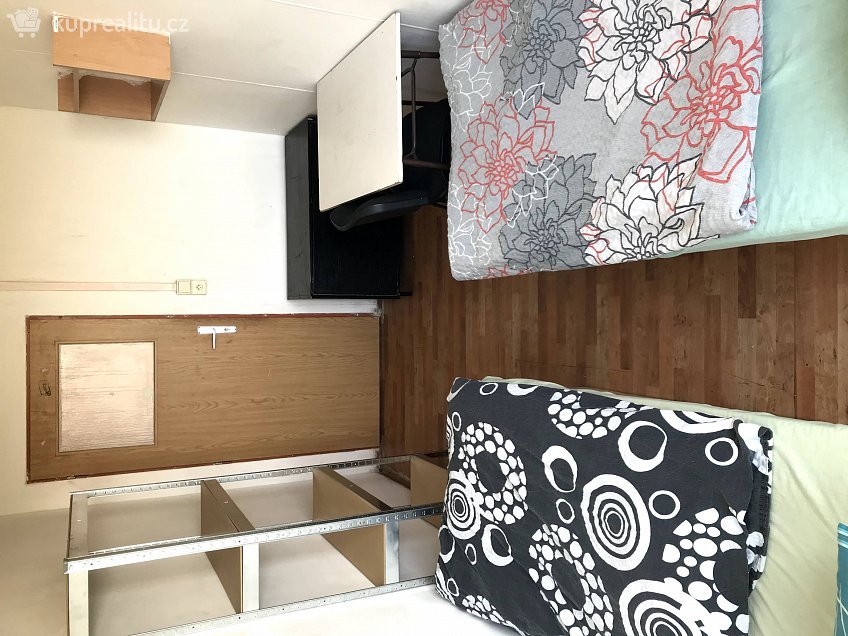Pronájem bytu - pokoj 20 m^2 K terminálu 9a, Brno 60200
