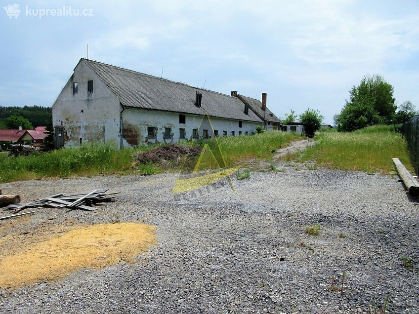 Prodej  zemědělských prostor 324 m^2 Kozinovo nám. 396, Trhové Sviny 