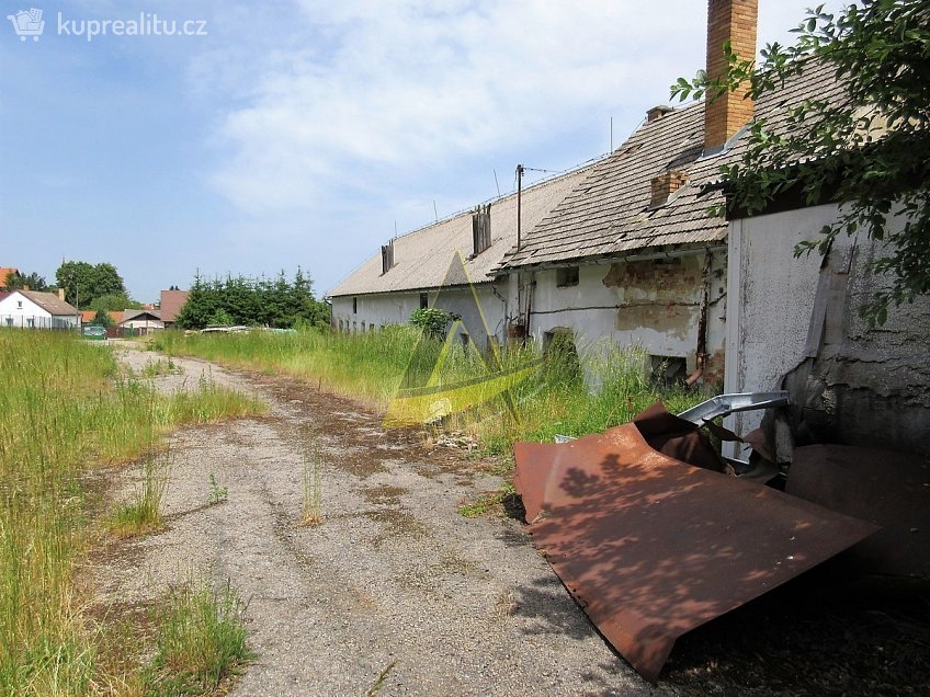 Prodej  zemědělských prostor 324 m^2 Kozinovo nám. 396, Trhové Sviny 