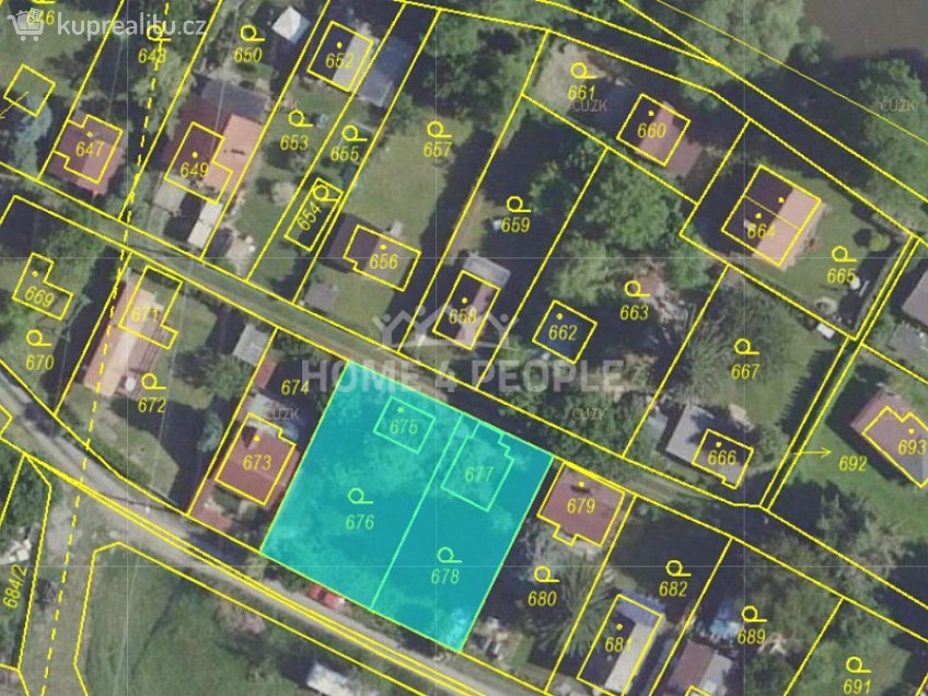 Prodej  stavebního pozemku 585 m^2 Pod Chybou, Zadní Třebaň 