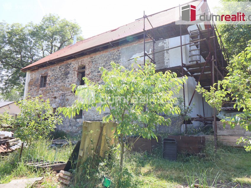 Prodej  rodinného domu 245 m^2 Sadov, Sadov 