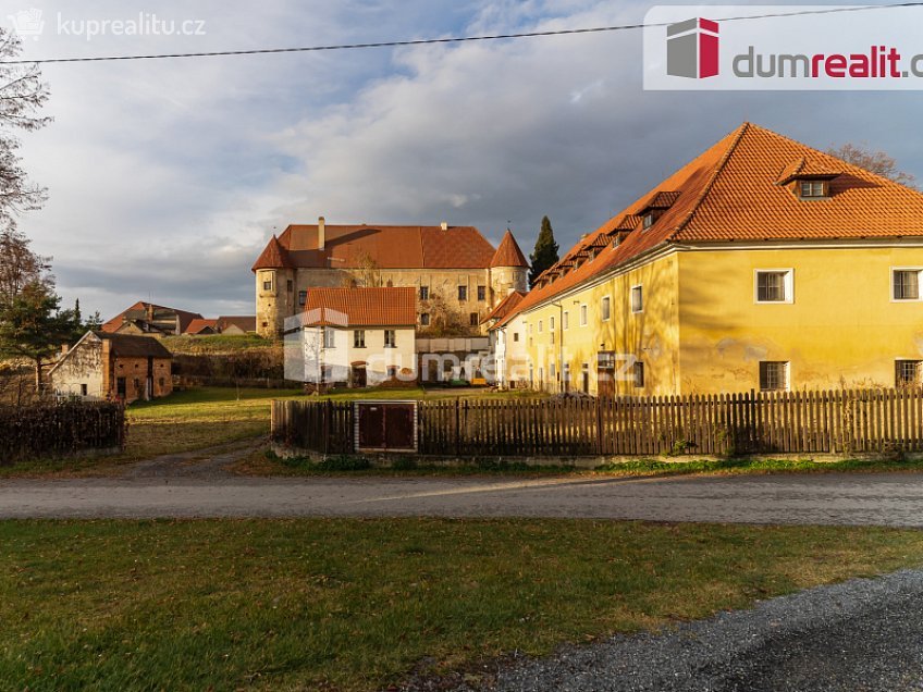 Prodej  ubytovacího zařízení 3010 m^2 Louňovice pod Blaníkem, Louňovice pod Blaníkem 