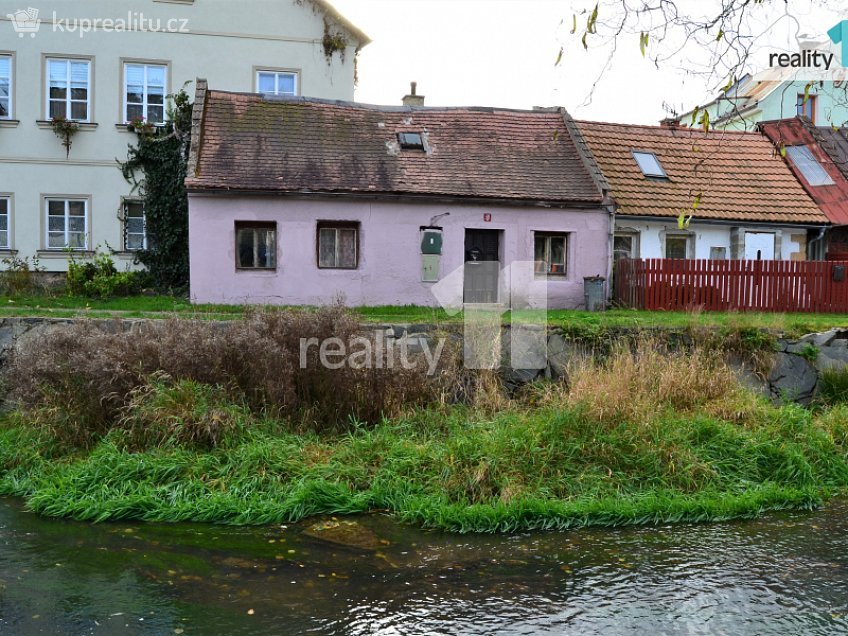 Prodej  rodinného domu 45 m^2 Baarova, Mimoň 