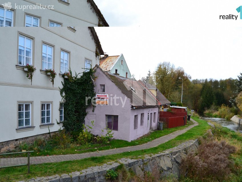 Prodej  rodinného domu 45 m^2 Baarova, Mimoň 