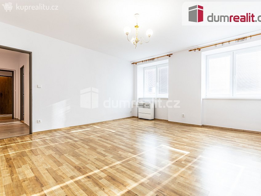 Prodej bytu 3+1 70 m^2 Velkomoravská, Lužice 