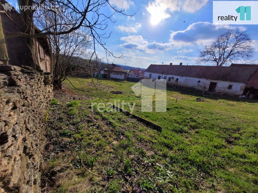 Prodej  stavebního pozemku 923 m^2 Týnec nad Labem, Týnec nad Labem 