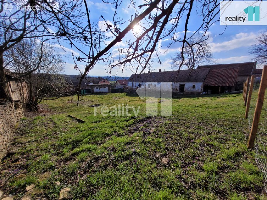 Prodej  stavebního pozemku 923 m^2 Týnec nad Labem, Týnec nad Labem 