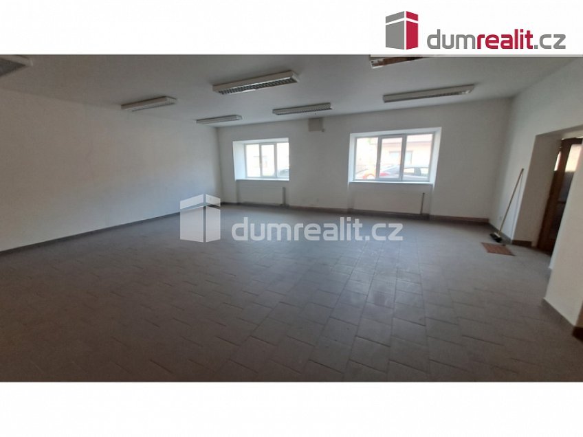 Prodej  rodinného domu 769 m^2 Husova, Černčice 