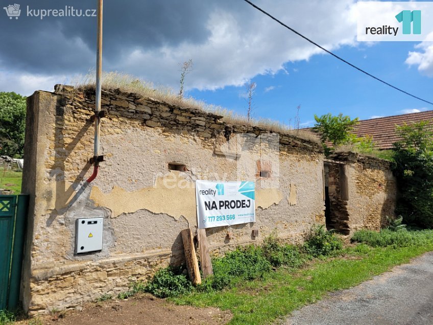 Prodej  stavebního pozemku 923 m^2 Týnec nad Labem, Týnec nad Labem 