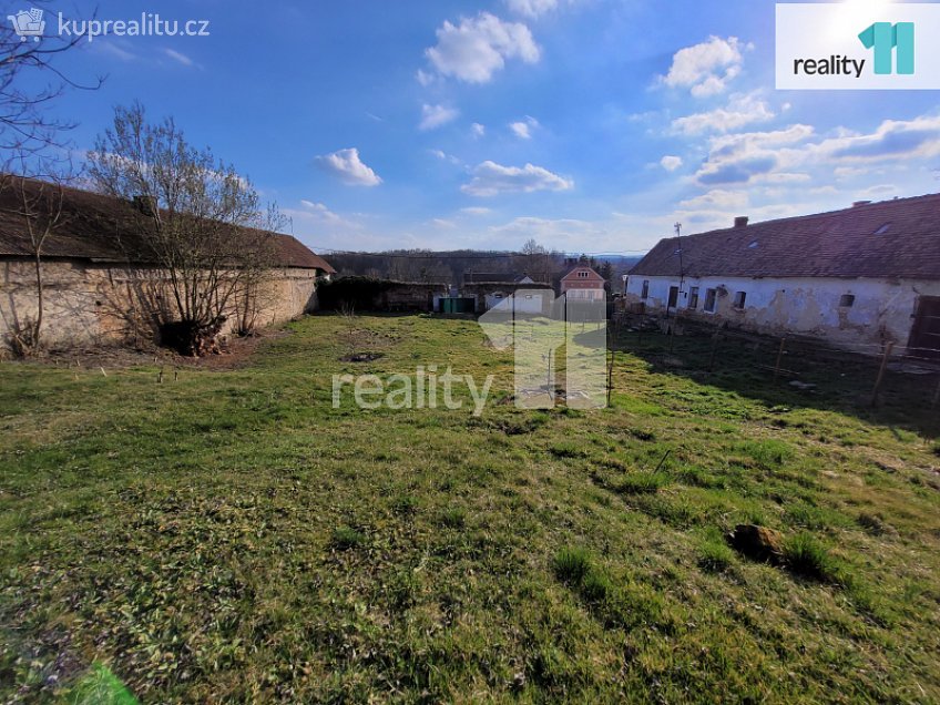 Prodej  stavebního pozemku 923 m^2 Týnec nad Labem, Týnec nad Labem 