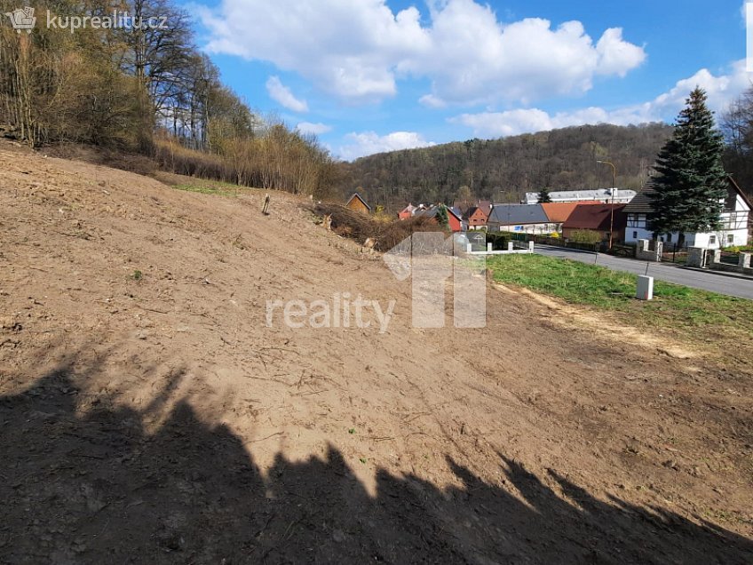 Prodej  stavebního pozemku 1493 m^2 Heřmanovská, Benešov nad Ploučnicí 