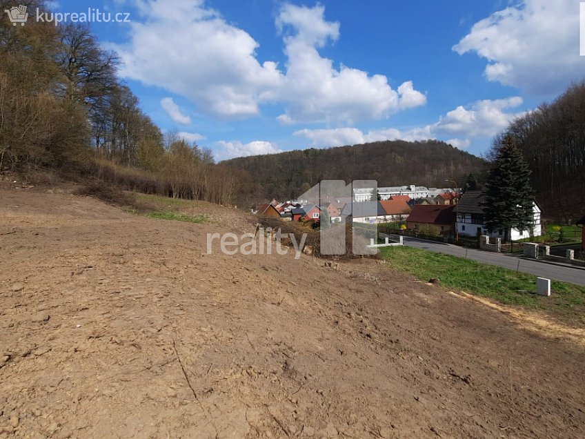 Prodej  stavebního pozemku 1493 m^2 Heřmanovská, Benešov nad Ploučnicí 