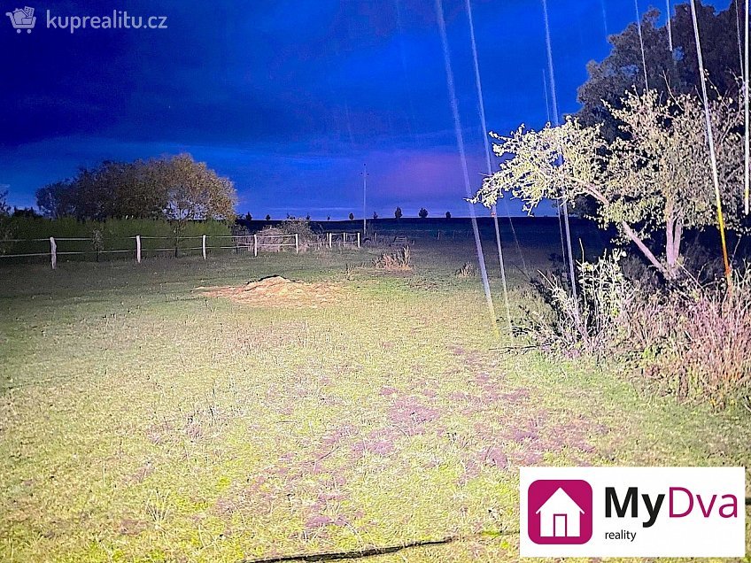 Prodej  zahrady 1860 m^2 Hrabětice, Hrabětice 
