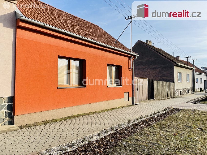 Prodej  rodinného domu 80 m^2 Brněnská, Mutěnice 