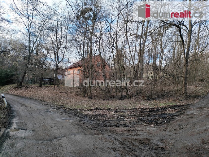 Prodej  stavebního pozemku 1475 m^2 Spytihněv, Spytihněv 