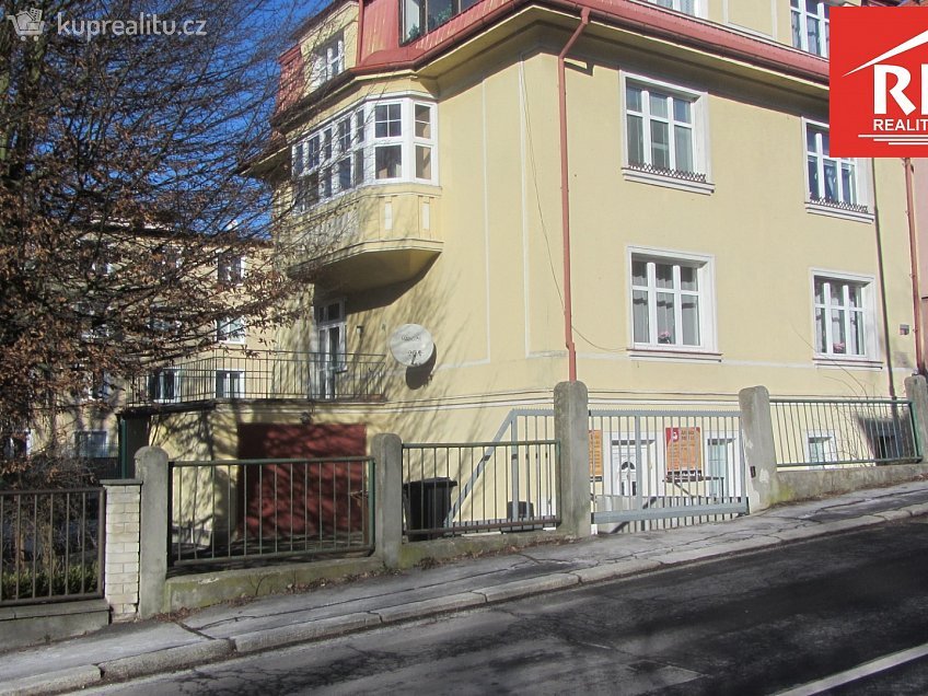 Prodej bytu 3+1 104 m^2 Karlovy Vary, Karlovy Vary 