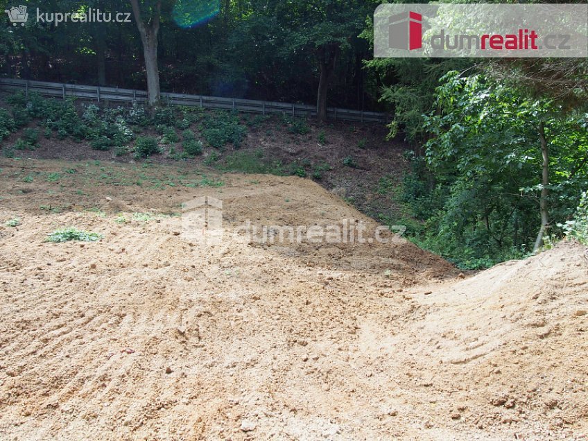 Prodej  stavebního pozemku 1092 m^2 Radčická, Liberec 