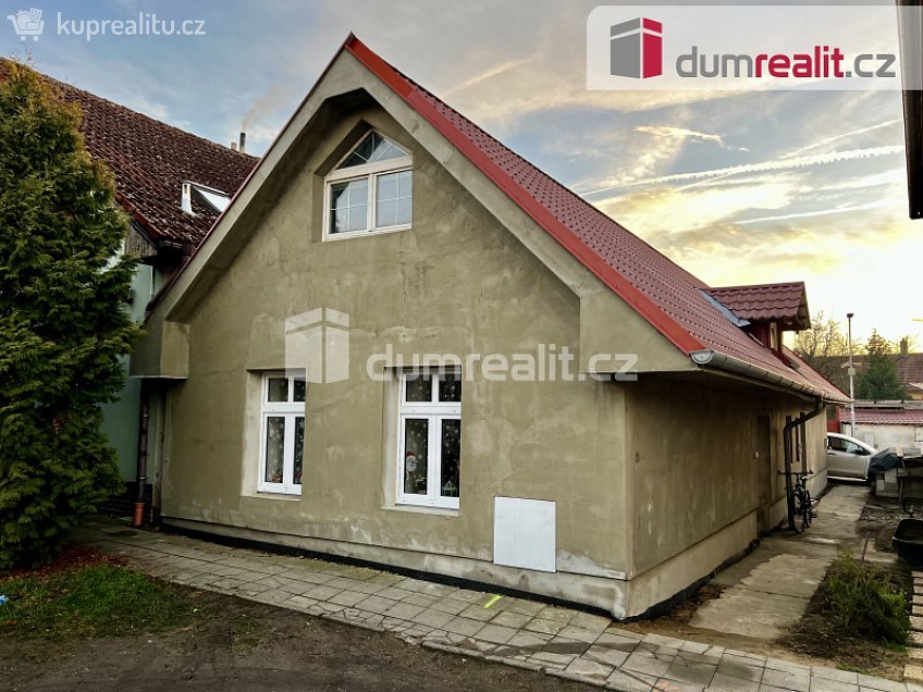 Prodej  rodinného domu 100 m^2 Moravní, Uherský Ostroh 