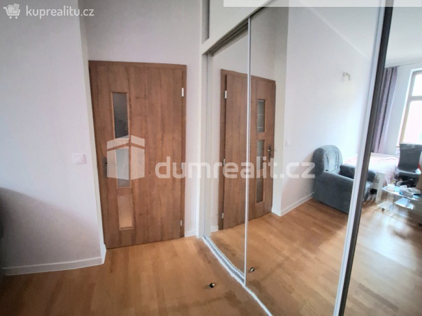 Prodej bytu 3+1 77 m^2 Moravská, Karlovy Vary 