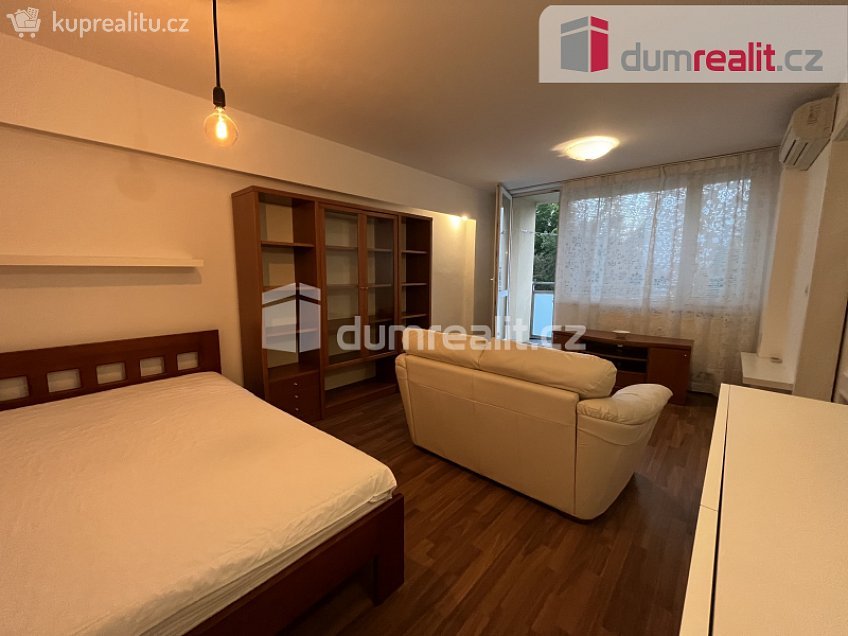 Pronájem bytu 1+1 41 m^2 sídl. Hůrka, Kralupy nad Vltavou 