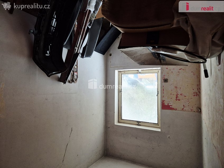 Prodej  výrobních prostor 2124 m^2 U Vodárny, Mirovice 