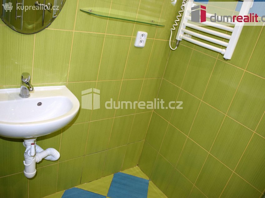 Prodej bytu 1+kk 27 m^2 Kolbenova, Praha 9 