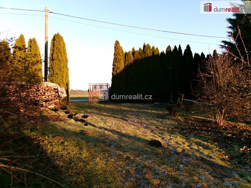 Prodej  stavebního pozemku 1619 m^2 Rokytá, Rokytá 