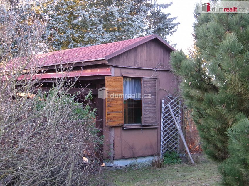 Prodej  stavebního pozemku 1619 m^2 Rokytá, Rokytá 