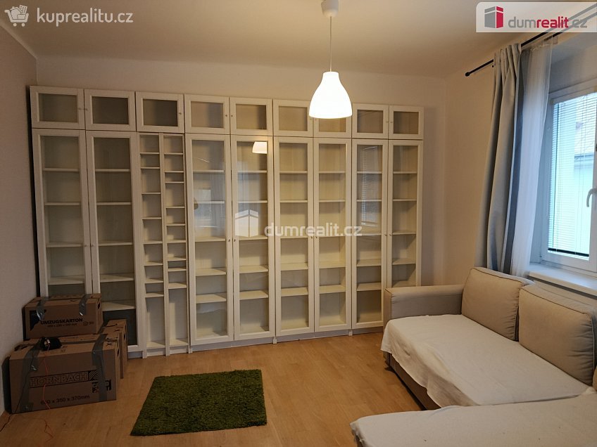 Pronájem bytu 3+1 80 m^2 Týmlova, Praha 4 