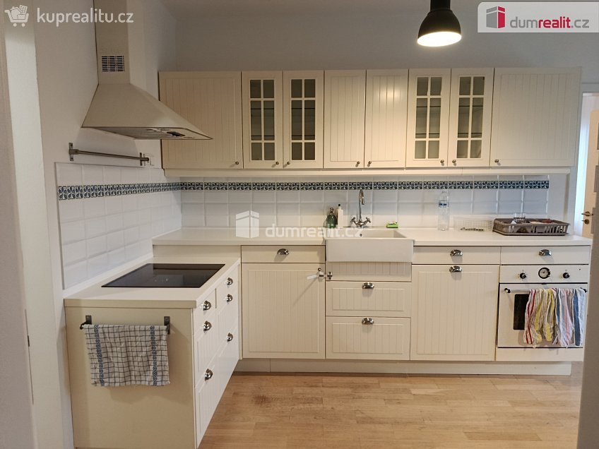 Pronájem bytu 3+1 80 m^2 Týmlova, Praha 4 