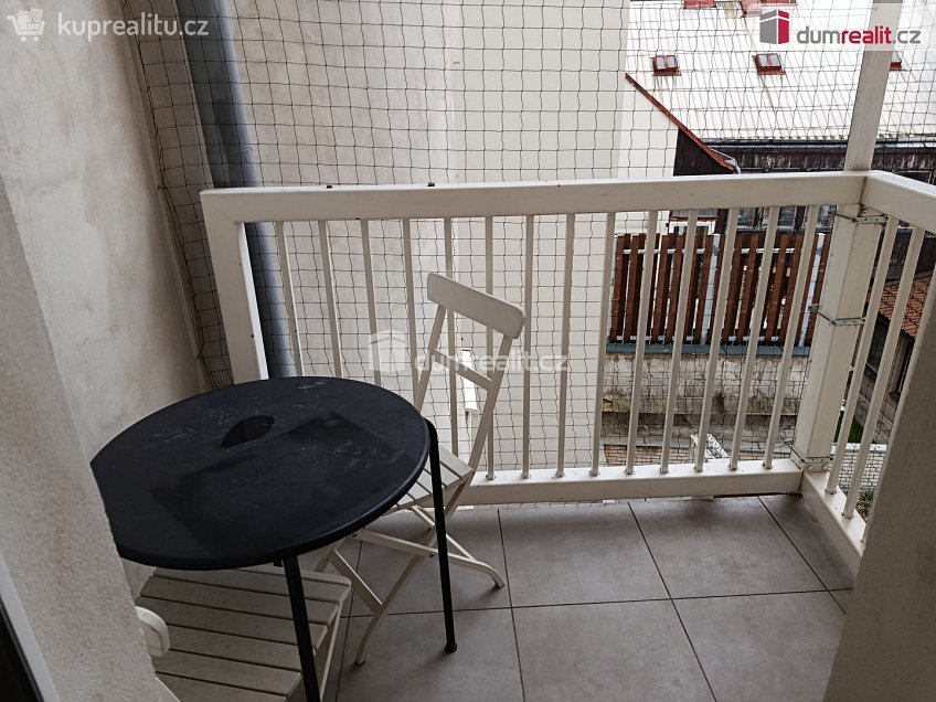 Pronájem bytu 3+1 80 m^2 Týmlova, Praha 4 