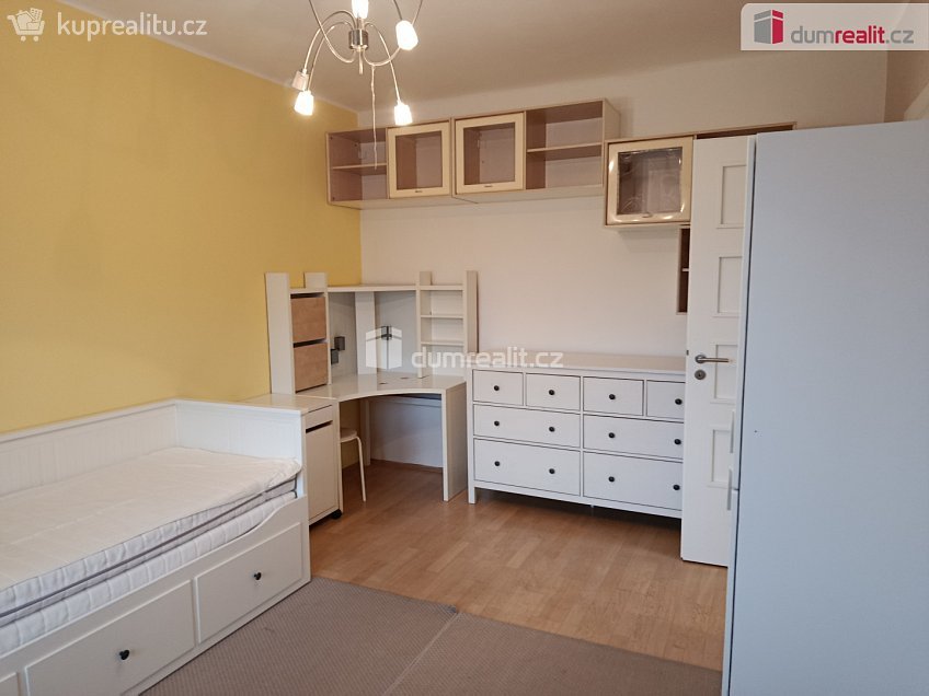 Pronájem bytu 3+1 80 m^2 Týmlova, Praha 4 