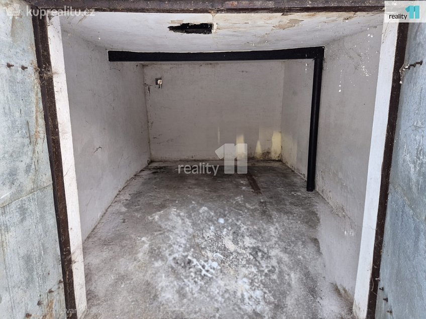 Prodej  garáže 23 m^2 Saská, Aš 