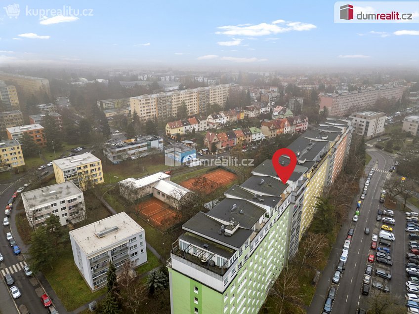 Prodej bytu 1+kk 35 m^2 Teplická, Praha 9 