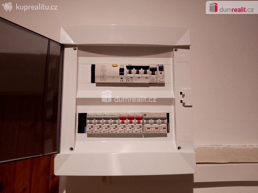 Pronájem bytu 1+1 37 m^2 Petřín, Karlovy Vary 