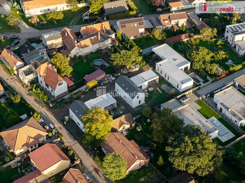 Prodej  rodinného domu 143 m^2 Jungmannova, Veltrusy 