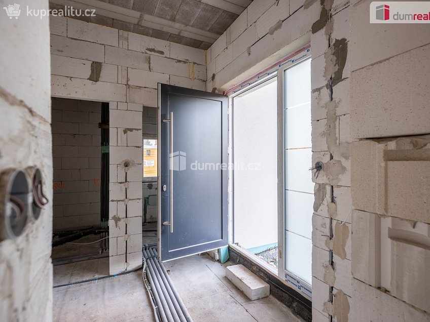 Prodej  rodinného domu 143 m^2 Jungmannova, Veltrusy 