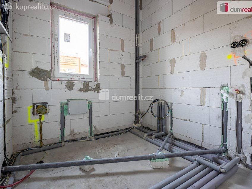 Prodej  rodinného domu 143 m^2 Jungmannova, Veltrusy 