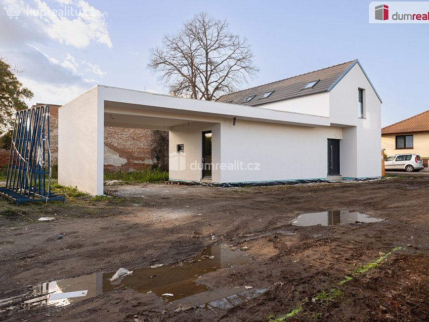 Prodej  rodinného domu 143 m^2 Jungmannova, Veltrusy 