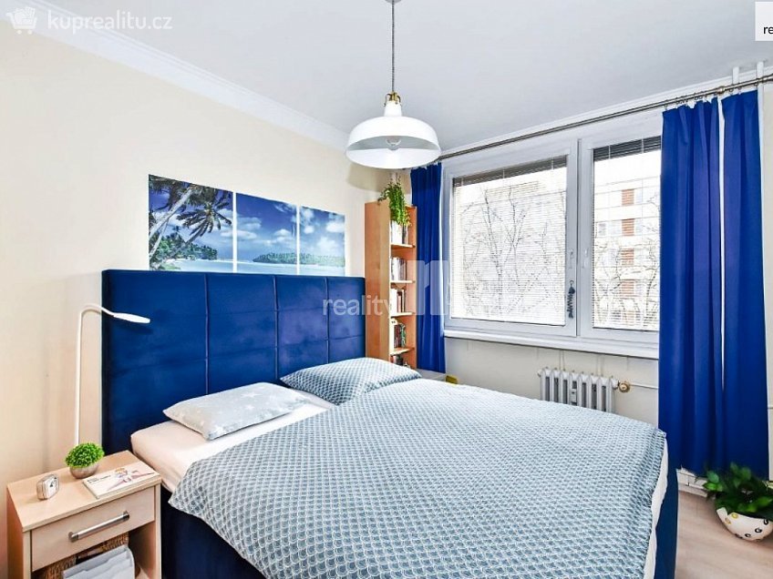 Prodej bytu 2+kk 40 m^2 Přímětická, Praha 4 