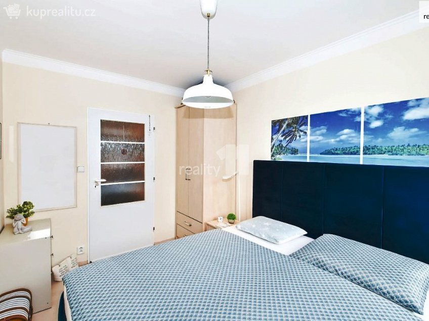 Prodej bytu 2+kk 40 m^2 Přímětická, Praha 4 